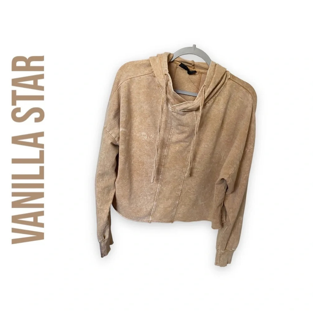 NWOT Vanilla Star crop hoodie​